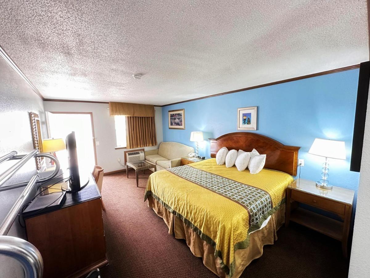 Night Inn Sweet Springs Exterior photo