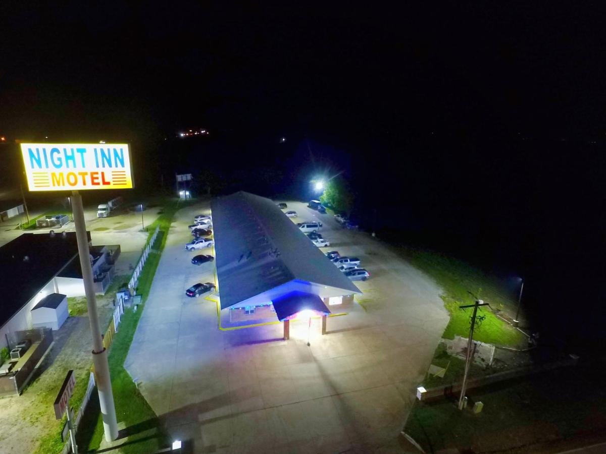 Night Inn Sweet Springs Exterior photo