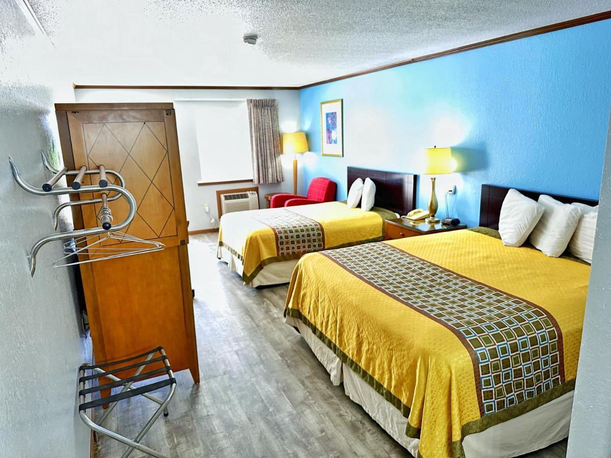 Night Inn Sweet Springs Exterior photo