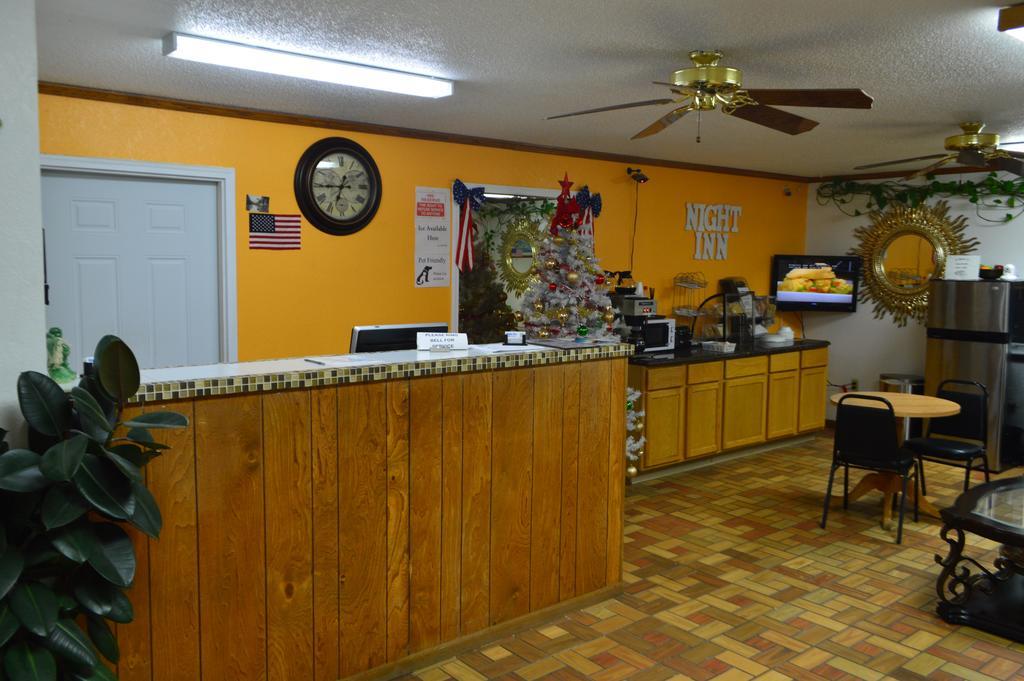Night Inn Sweet Springs Exterior photo